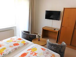 Hotel Pension am Kurmittelhaus