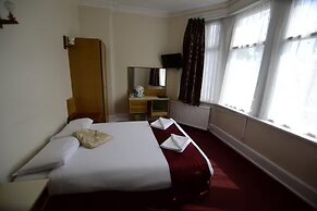 Cranbrook Hotel