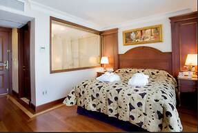 GLK PREMIER Regency Suites & Spa - Special Class