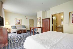 Hampton Inn & Suites Alexandria