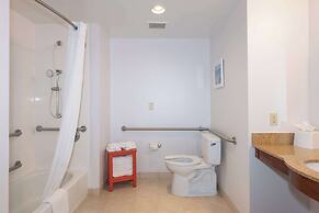 Hampton Inn & Suites Pittsburg, CA