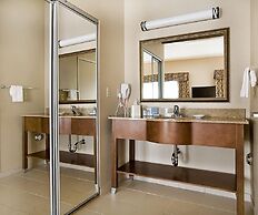 Hampton Inn & Suites Pittsburg, CA
