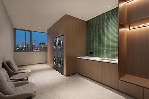 Holiday Inn Shanghai Jing'an by IHG