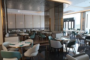 Holiday Inn Shanghai Jing'an by IHG