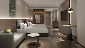 Holiday Inn Shanghai Jing'an by IHG