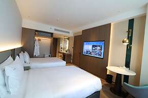 Holiday Inn Shanghai Jing'an by IHG