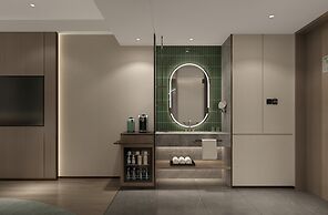 Holiday Inn Shanghai Jing'an by IHG