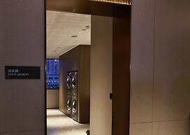 Holiday Inn Shanghai Jing'an by IHG