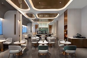 Holiday Inn Shanghai Jing'an by IHG