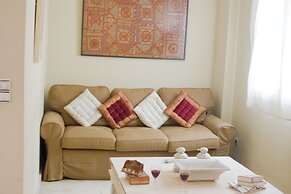 Life Apartments Giralda Suites