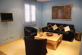 Life Apartments Giralda Suites