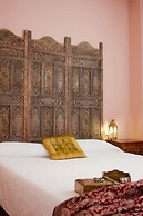 Life Apartments Giralda Suites