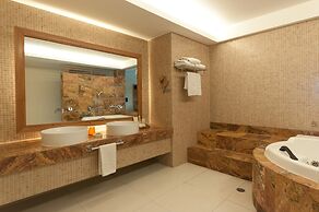 Artisan Family Hotels And Resorts Playa Esmeralda