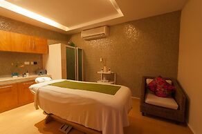 Artisan Family Hotels And Resorts Playa Esmeralda