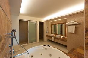 Artisan Family Hotels And Resorts Playa Esmeralda