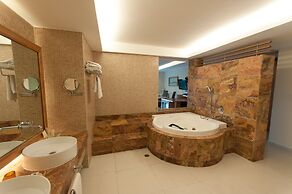 Artisan Family Hotels And Resorts Playa Esmeralda