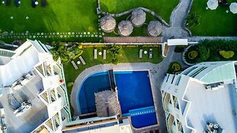 Artisan Family Hotels And Resorts Playa Esmeralda