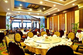 Grand Pacific Sovereign Resort & Spa