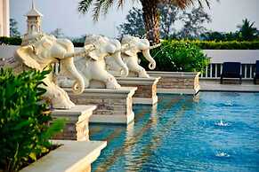 Grand Pacific Sovereign Resort & Spa