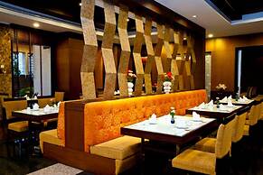 Grand Pacific Sovereign Resort & Spa