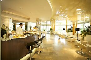 Hotel Premier & Suites