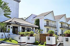 Thunderbird Resorts - Rizal