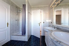 Apartamentos Maurici Park