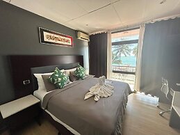 Smugglers Cove Beach Resort and Hotel