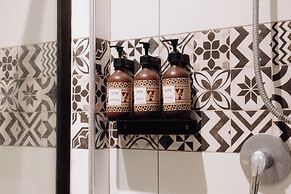 Smugglers Cove Beach Resort and Hotel