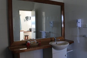 Smugglers Cove Beach Resort and Hotel