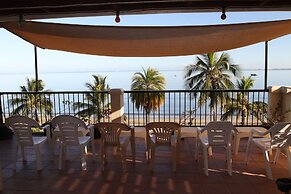 Smugglers Cove Beach Resort and Hotel