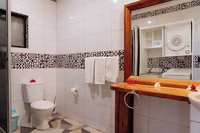 Smugglers Cove Beach Resort and Hotel