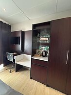 Smugglers Cove Beach Resort and Hotel