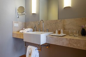 Urban Suites Recoleta Boutique Hotel