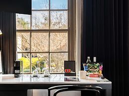 Peppers Gallery Hotel Canberra