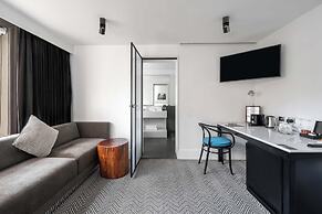 Peppers Gallery Hotel Canberra