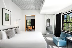 Peppers Gallery Hotel Canberra