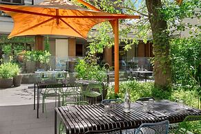 Peppers Gallery Hotel Canberra