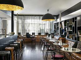 Peppers Gallery Hotel Canberra
