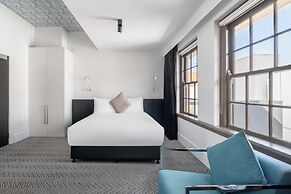 Peppers Gallery Hotel Canberra