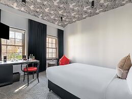 Peppers Gallery Hotel Canberra