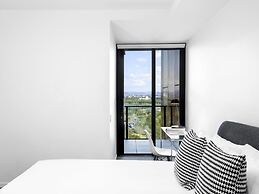 Peppers Gallery Hotel Canberra