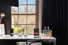 Peppers Gallery Hotel Canberra
