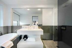 Peppers Gallery Hotel Canberra
