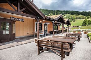 Golf Hotel
