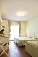 Blu Hotel Laconia Village