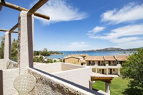 Blu Hotel Laconia Village