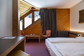 Blu Hotel Senales Zirm - Cristal