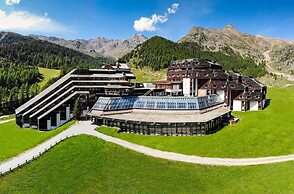 Blu Hotel Senales Zirm - Cristal