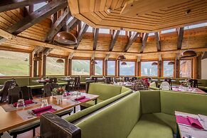 Blu Hotel Senales Zirm - Cristal